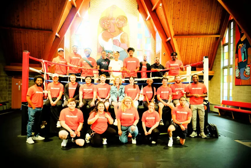 BUILDING COMMUNITIES �INTERN� ALLY � Chicago, IL