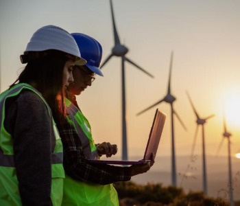 engineers with ewnewable energy background